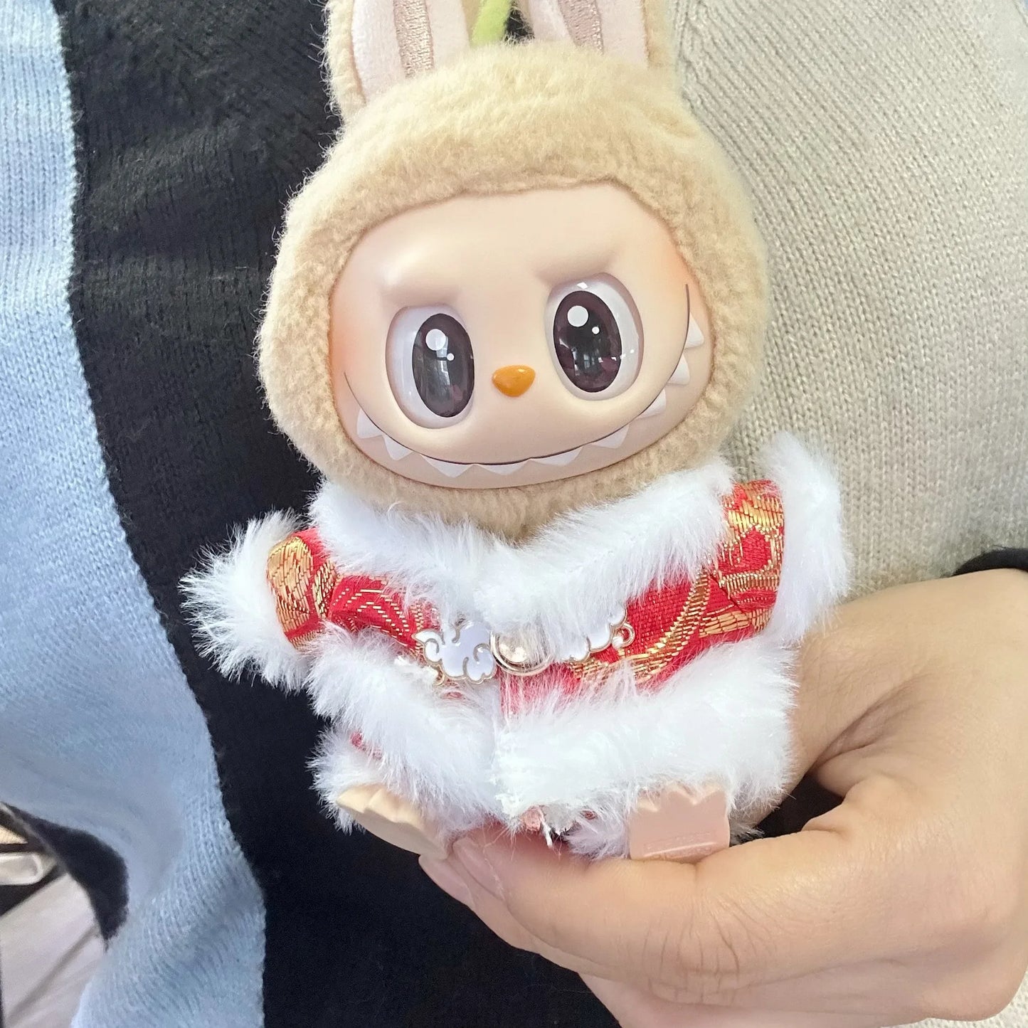 17cm Labubu I II Cute Plush Doll'S Clothes Idol Dolls Sitting Party Christmas Clothing Sweater Accessories For Korea Kpop Exo