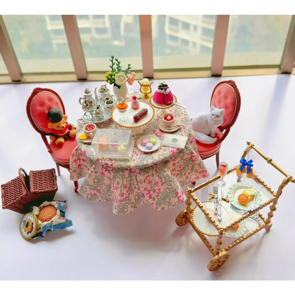 RE-MENT Candy Toy My Tea Table Set Chair Vase Cat Model Combination Miniature Scene Display Collectible Decoration Gifts