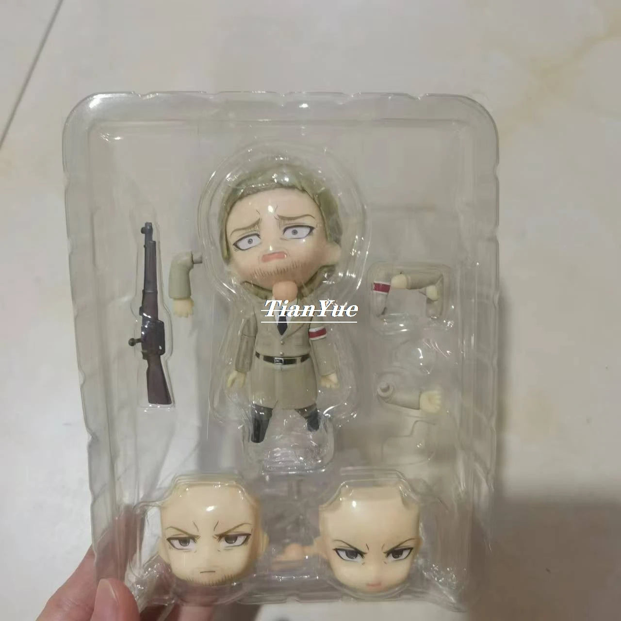 Anime Attack on Titan Reiner Braun 1893 Articulated Action Figure Model Toy 10cm